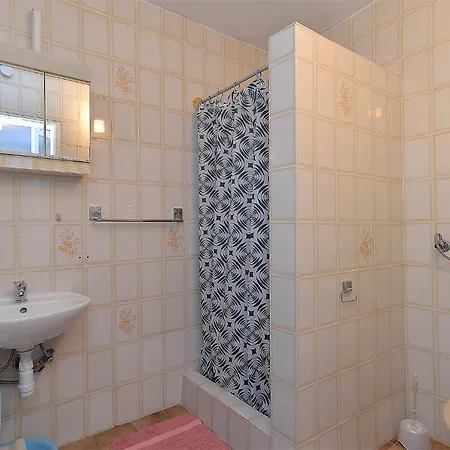 Apartments Robert 1471 * Rabac