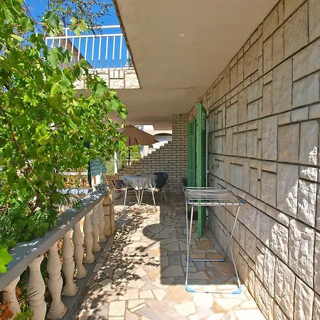 Apartments Robert 1471 Rabac