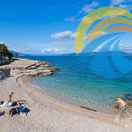 Apartments Robert 1471 Apartmán Rabac